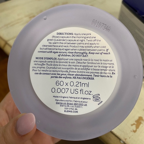 Elemis Skin Bliss Capsules - Picture 7 of 9